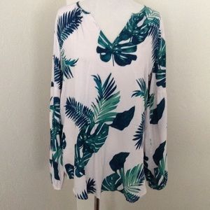 🌴White Long Sleeve with Palm Fronds🌴